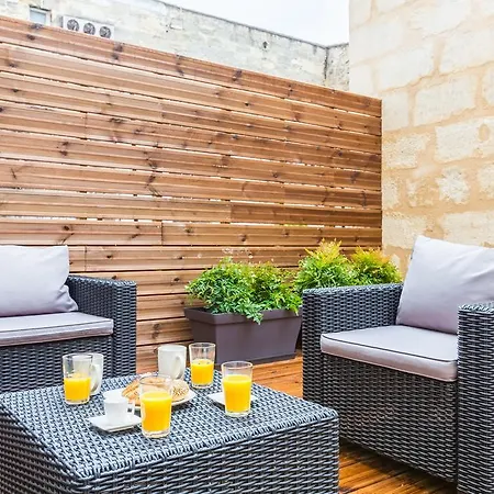 Gorgeous And Terrace In The Center *